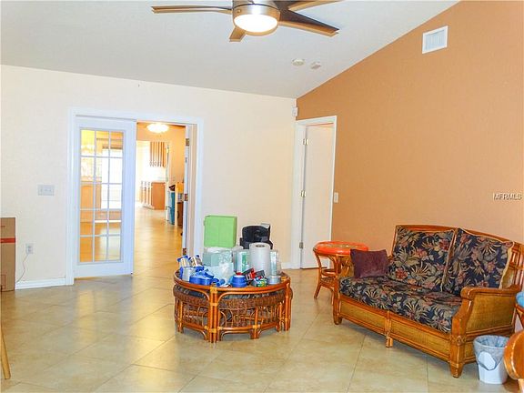 4th image of 1013 Wildwood E