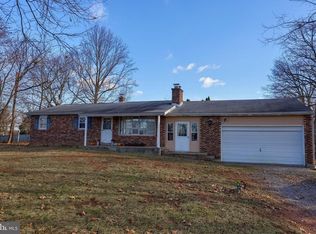 2110 Valley Green Rd, Etters, PA 17319