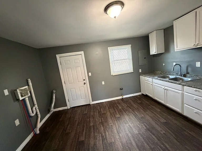 26089 Lehigh St — Photo 15