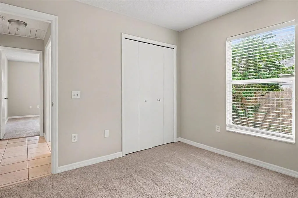 3 bed, 2.0 bath, 1121 sqft, $2,000 — Photo 4