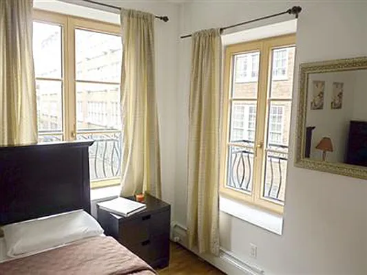 Rented by KVNY Soho | media 57