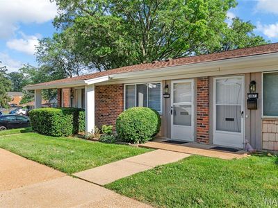 10675 Carroll Wood Way, Saint Louis, MO, 63128
