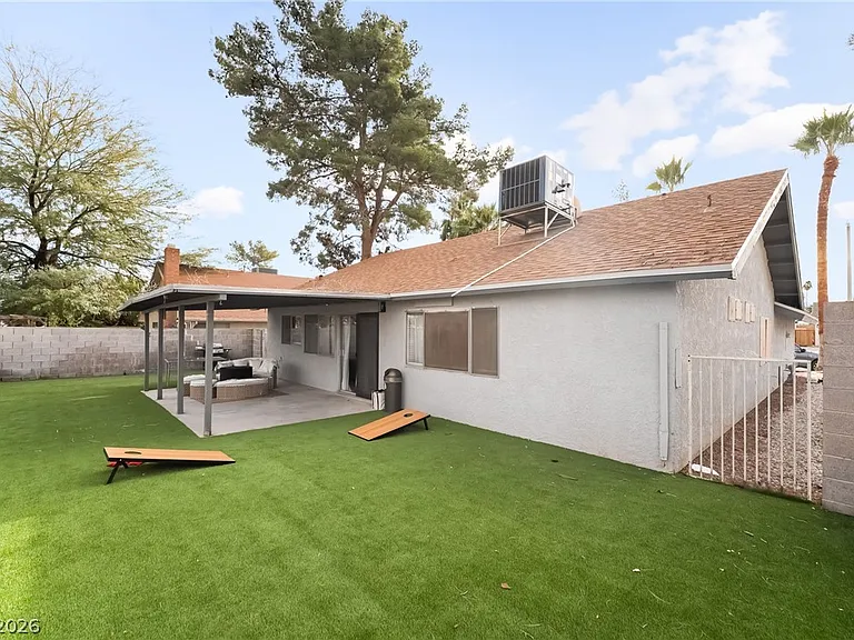 3138 Belvedere Dr — Photo 30