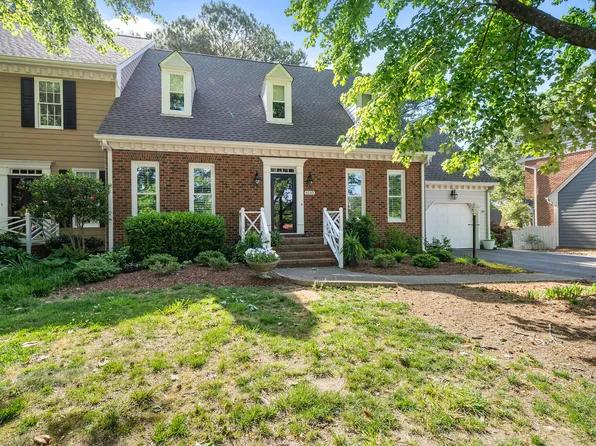 6110 Staffordshire Ct, Raleigh, NC 27609