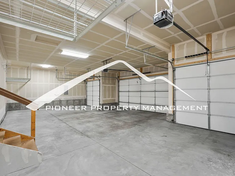 2398 Merlot Dr — Photo 29
