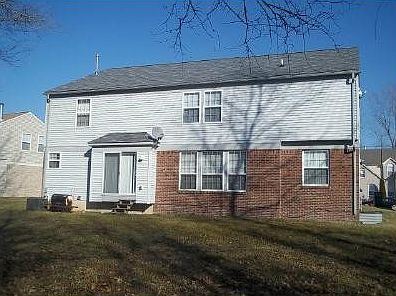4th image of 15718 Pebblebrook Dr