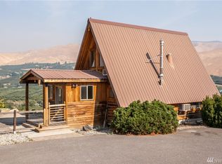 2221 Sleepy Hollow Rd, Wenatchee, WA 98801