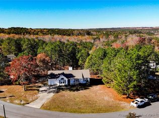 2 Lakeridge Dr, Cameron, NC 28326
