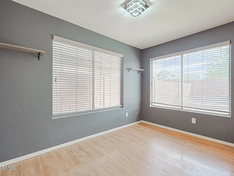 5245 N 125th Ave — Photo 13