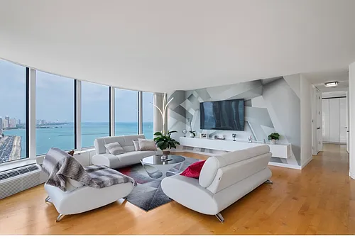 505 N Lake Shore Dr Photo 1