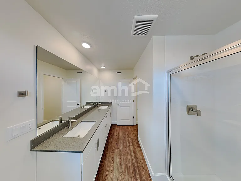 2624 W 3340 S — Photo 12