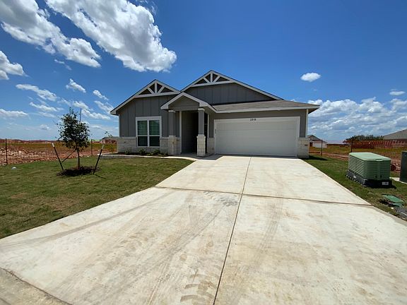 2nd image of 2818 Valdez Dr