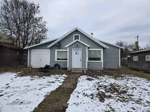 416 Blackwell St, Ione, WA 99139