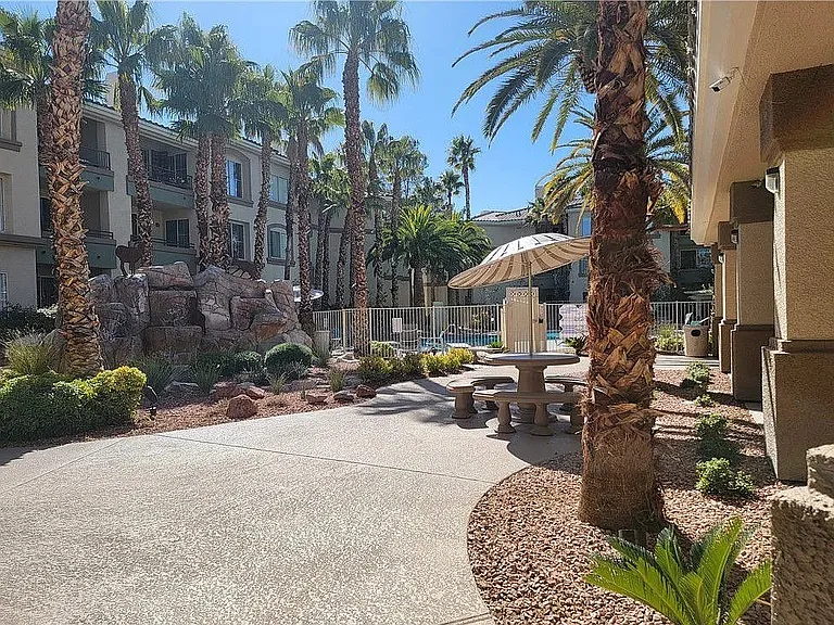 7115 S Durango Dr #201 — Photo 32
