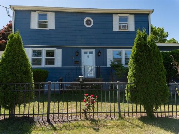 37 Maple Ave, Woburn, MA 01801