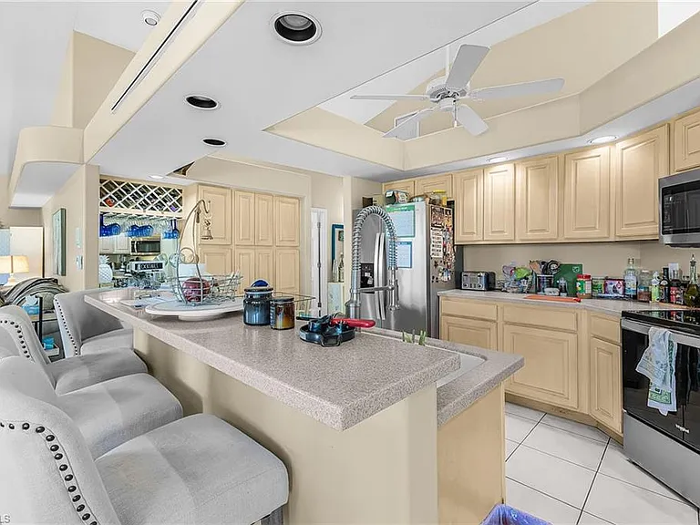 2031 Teagarden Ln — Photo 17