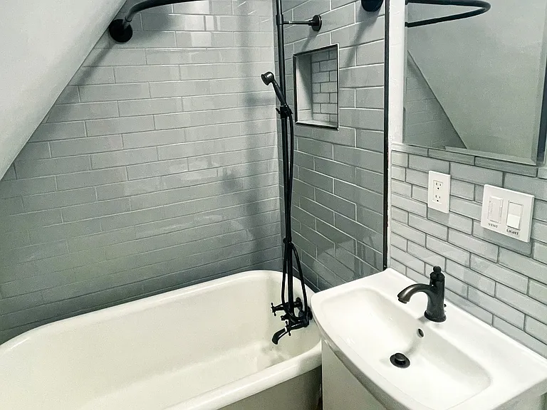322 W McMillan St #3 — Photo 7
