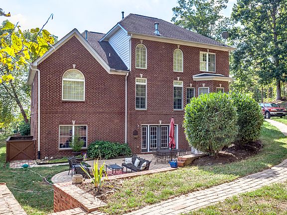 3rd image of 5212 Sweet Kathleen Ln