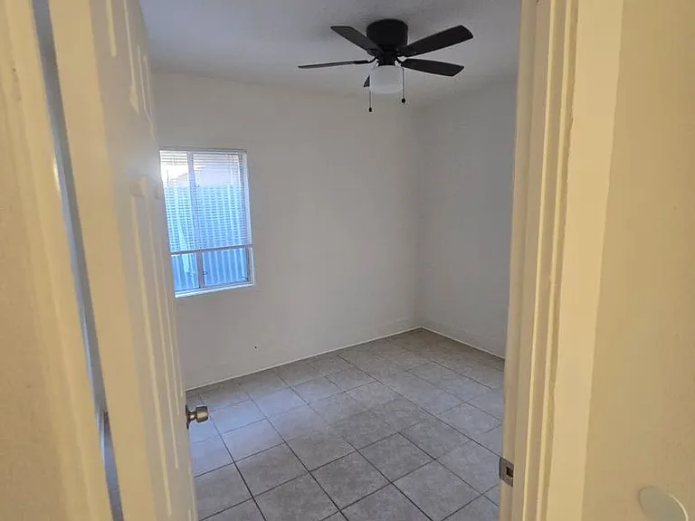 302 Sycamore Rd #C — Photo 8