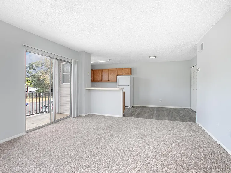 Brandywood Apartments — Photo 8