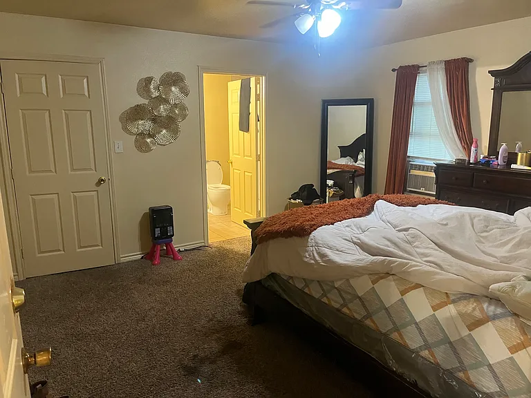 Main Bedroom side view