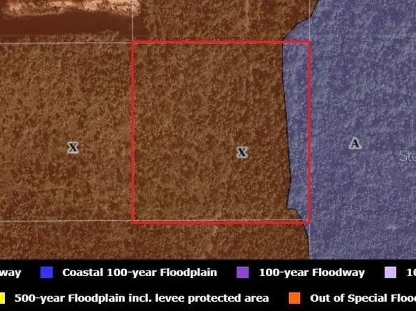 20 Name St, Palatka, FL 32177