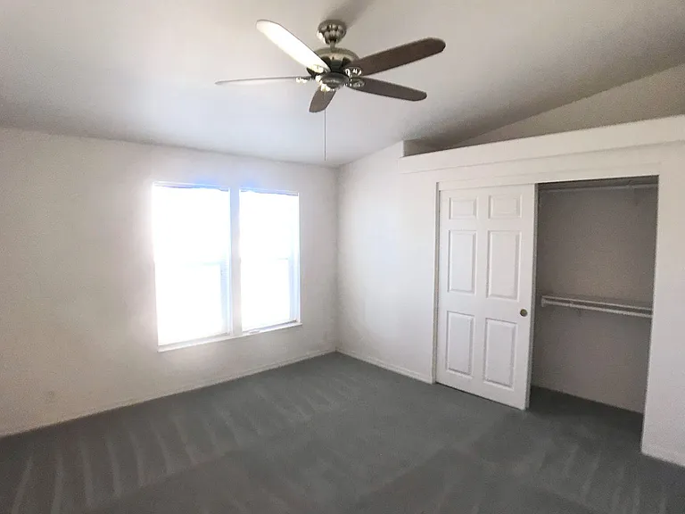 288 Aspen Grv — Photo 19
