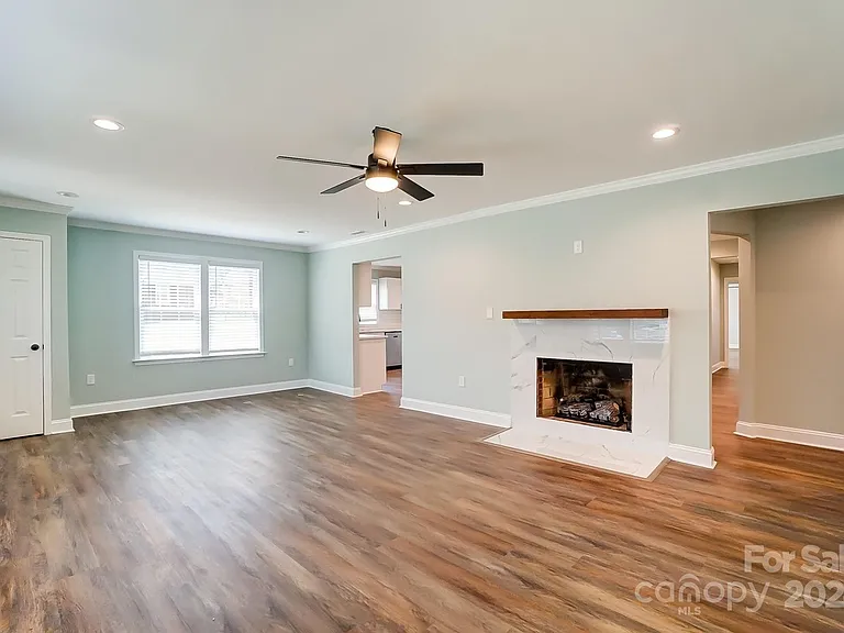1101 Cherry St — Photo 5