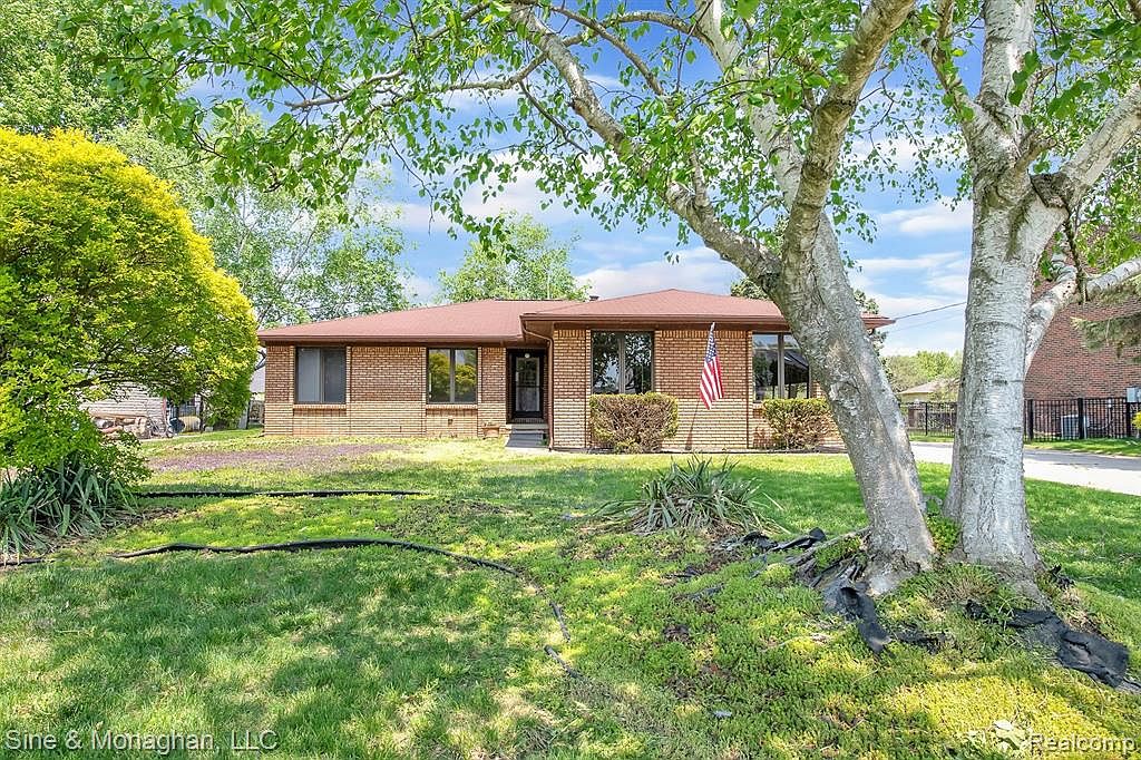 31709 N River Rd, Harrison Township, MI 48045 Zillow