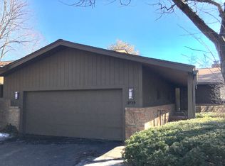 3739 Wabeek Lake Dr W #1, Bloomfield Hills, MI 48302