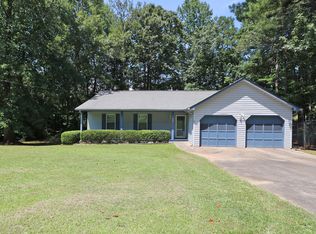 5422 Jamestowne Dr, Powder Springs, GA 30127
