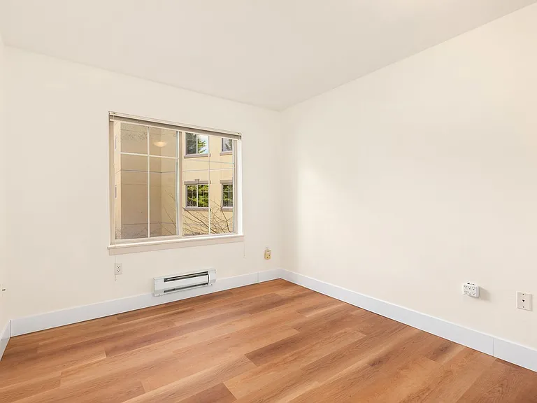 700 E Denny Way #404 — Photo 14