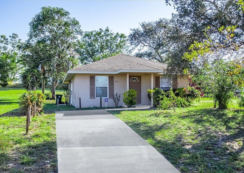 1st image of 132 CRESTMORE DRIVE