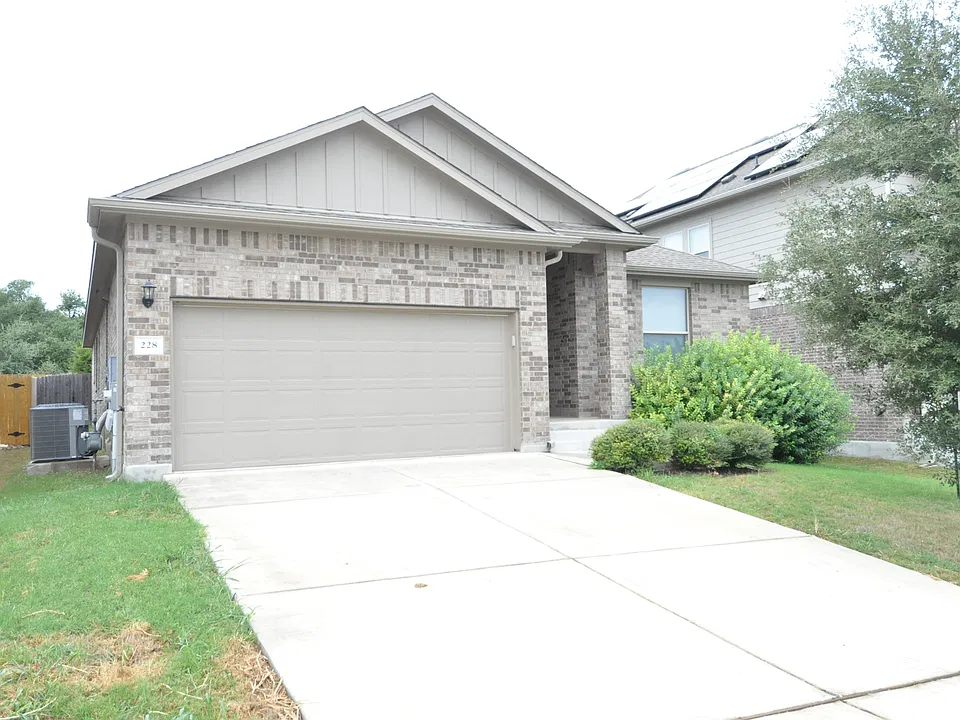 228 Castlefields St