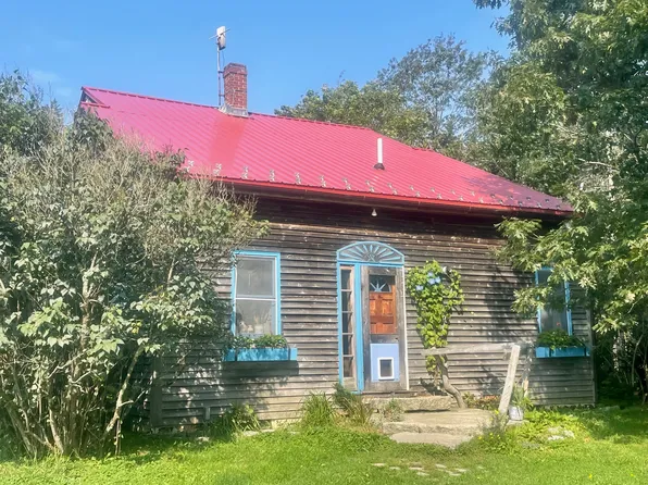 116 Horseshoe Cove Rd, Harborside, ME 04642