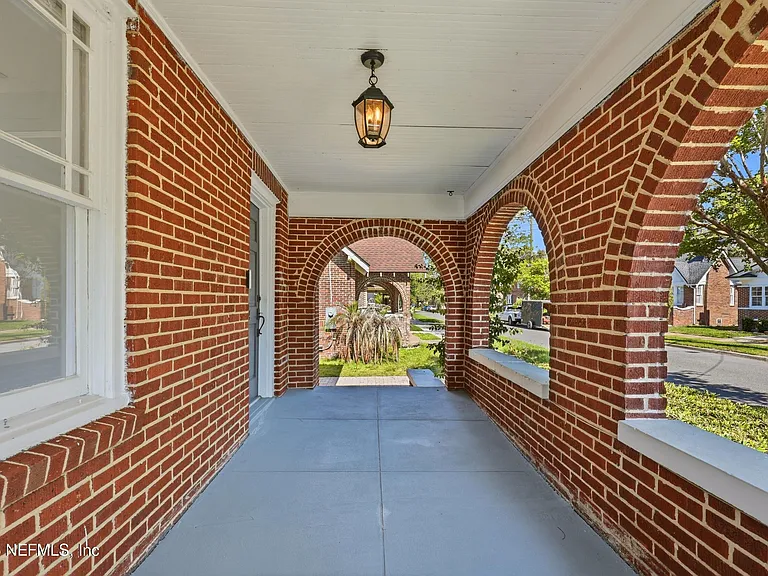 2614 Dellwood Ave — Photo 7