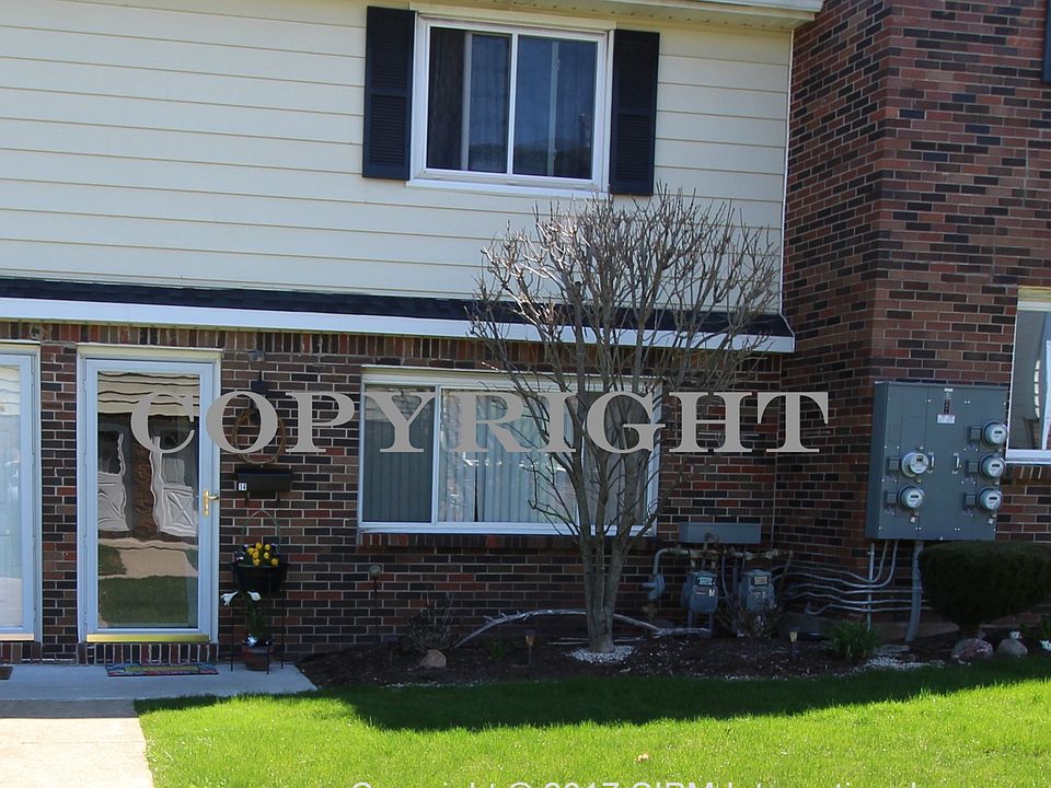 1st image of 14 Stoneledge Ct