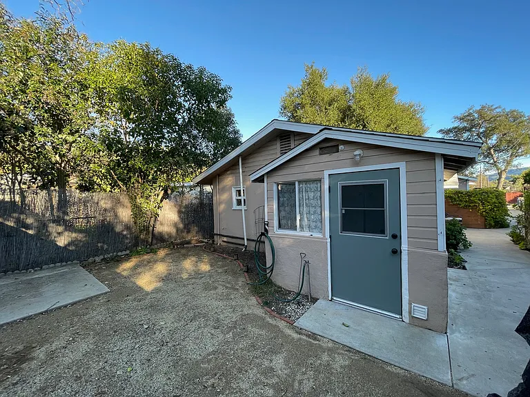 335 N Alvarado St — Photo 10