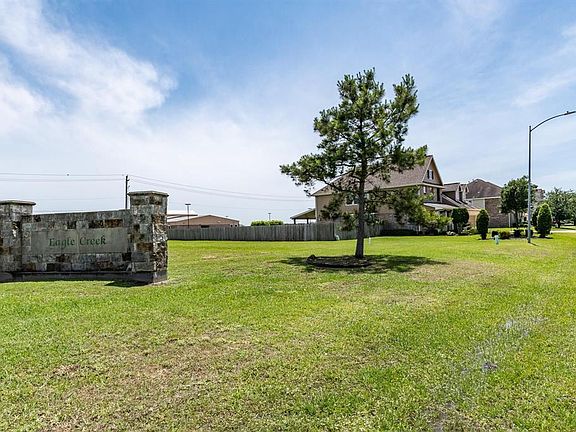 5th image of 3506 Eagle Creek Dr