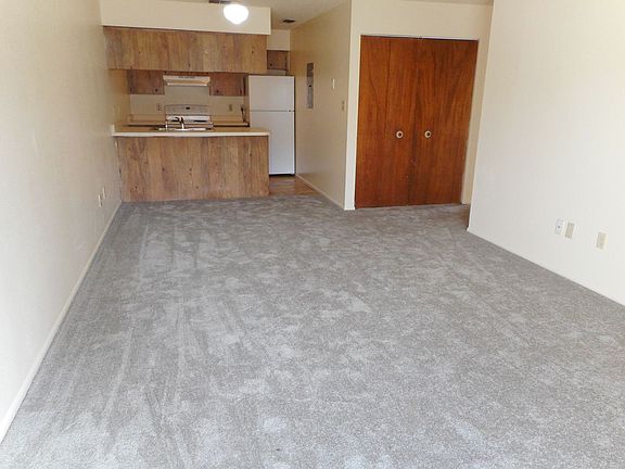 5th image of 5460 SE 29th Pl