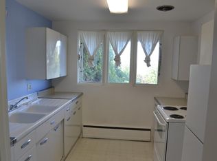 403 N State St, Bellingham, WA 98225