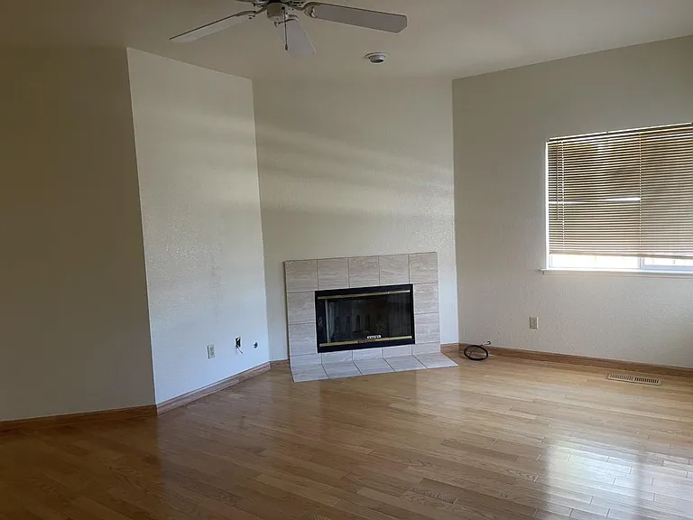 2234 Prestwick Dr — Photo 11