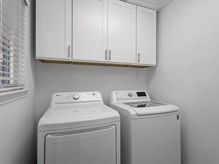 2500 Enfield Rd #1 — Photo 16