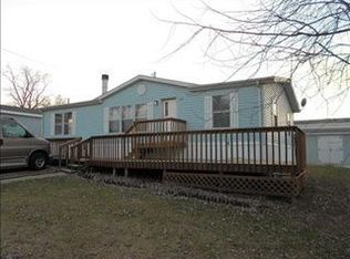 101 Mead Dr, Rockford, IL 61109