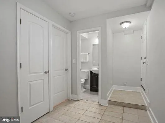 1260 Penn St NE — Photo 15