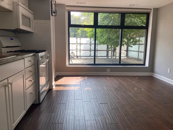 2830 N Racine Ave Unit 1, Chicago, IL 60657