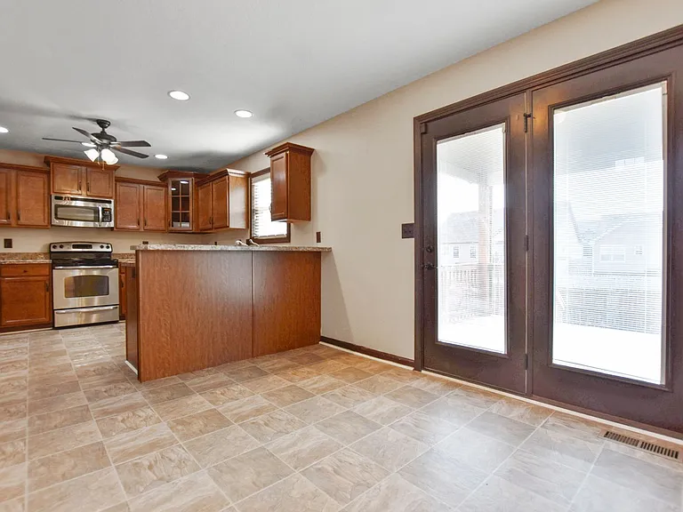 1240 Chinook Cir — Photo 12