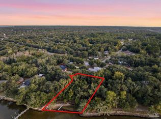 Oak Harbor Dr, Navarre, FL 32566