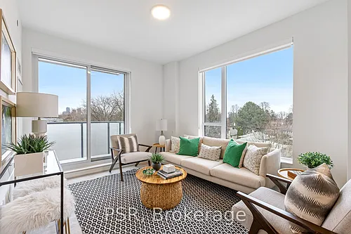 4365 Bloor St W #525 Photo 1