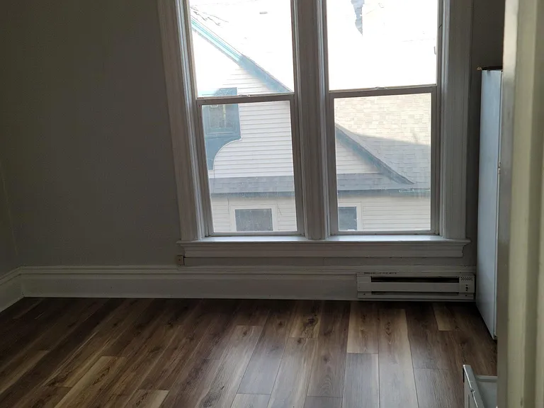 1819 W 1st Ave #4 — Photo 7